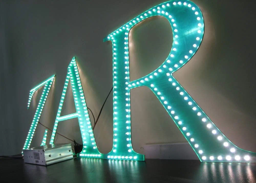 Рекламную конструкцию из объемных букв, размещаемую в Мурманске, не надо согласовывать, но она должна удовлетворять требованиям 902 Постановления Правительства. Для согласования с властями других населенных пунктов понадобится технический проект вывески.